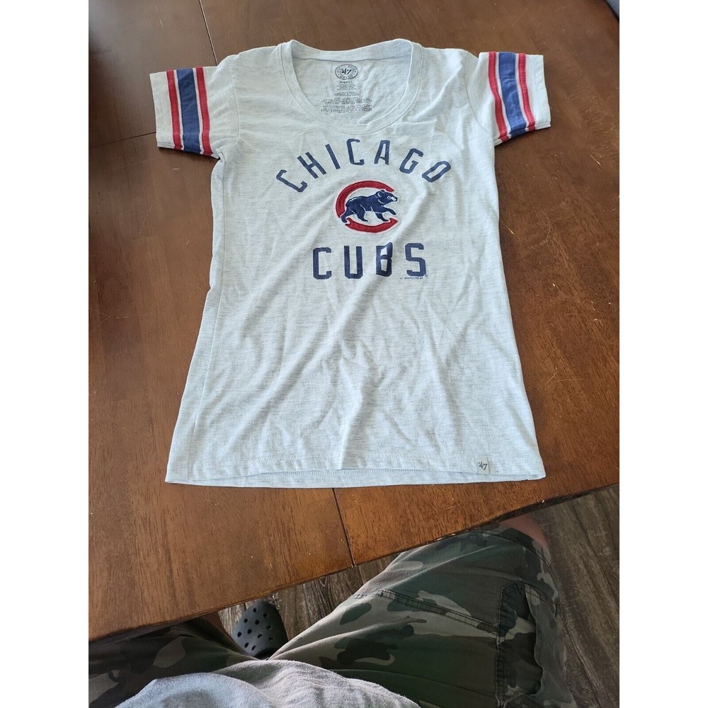 47 Forty Seven Small Chicago Cubs T Shirt Women's Gray Short Sleeve MLB Baseball
